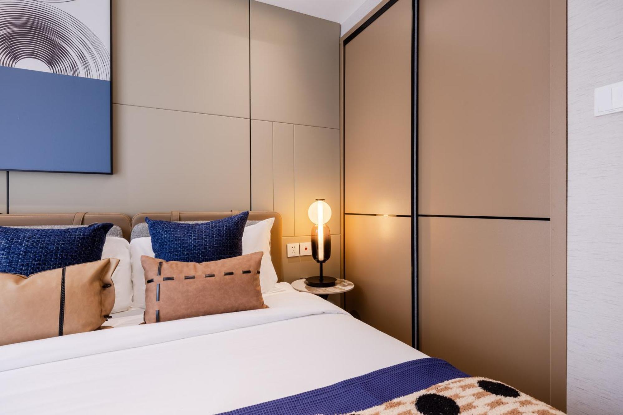 Boruisi Video And Audio Light House - Shenzhen Convention And Exhibition Center Gangxia Metro Station Aparthotel ภายนอก รูปภาพ