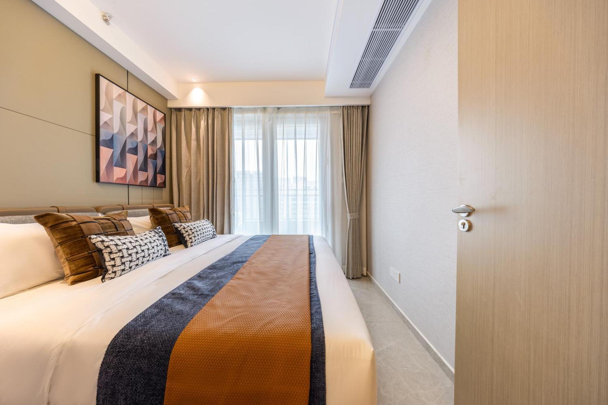 Boruisi Video And Audio Light House - Shenzhen Convention And Exhibition Center Gangxia Metro Station Aparthotel ภายนอก รูปภาพ